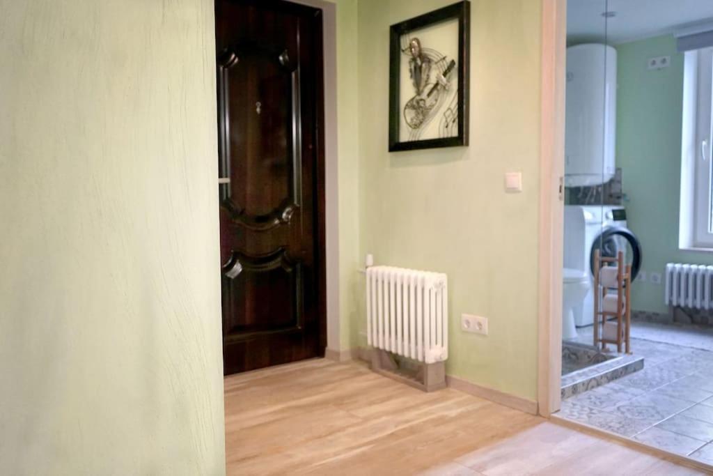 Prime 2Br/Ba Apt Next To Main Station & Olympic Center Лиепая Экстерьер фото